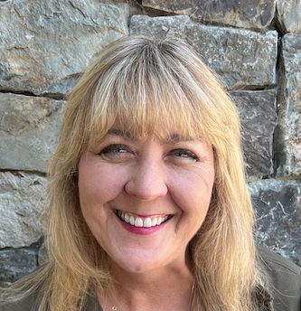 Susan Herron Muir Wood staff supporting teen mental health treatment and recovery