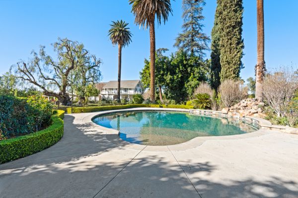 Muir Wood teen edgewild Residential campus